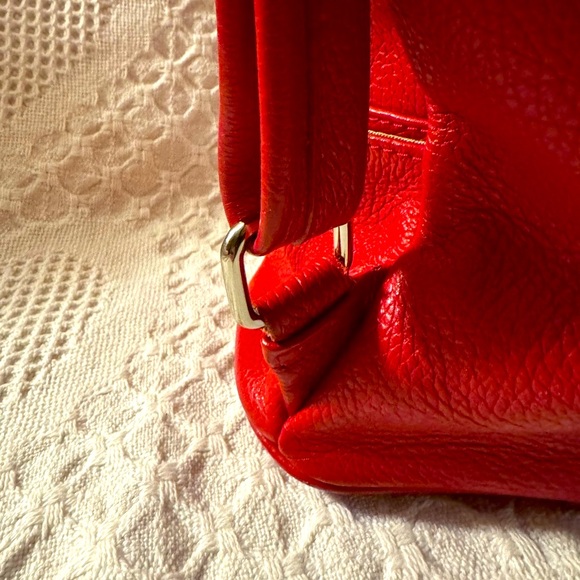 BCBGMaxAzaria Red Adjustable Backpack Purse Made in Italy Good Condition - Picture 6 of 16